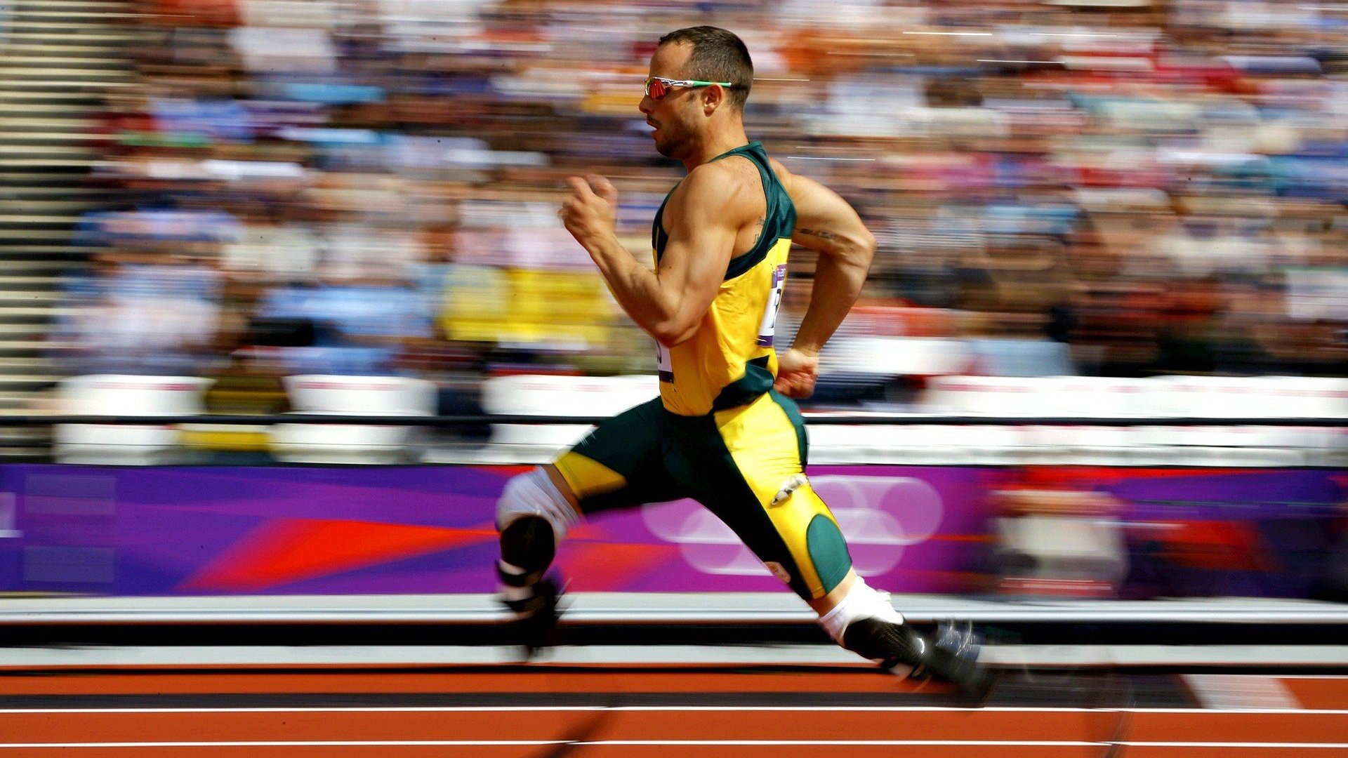 随机“监测运动员心理状态：团队压力管理的科技新策略”，运动员心理测试