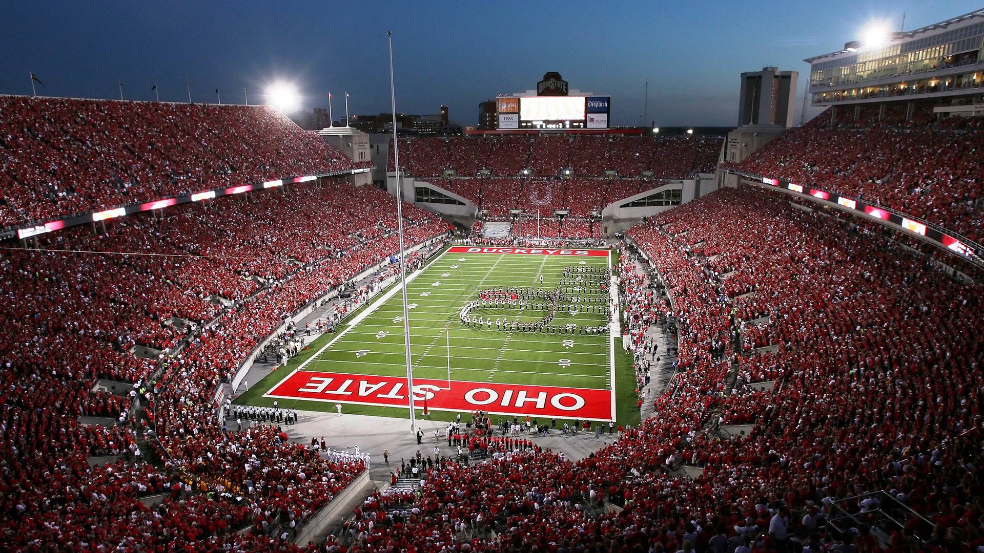 随机《Uzi：王者归来，再次点亮电竞世界》，uzi6年电竞