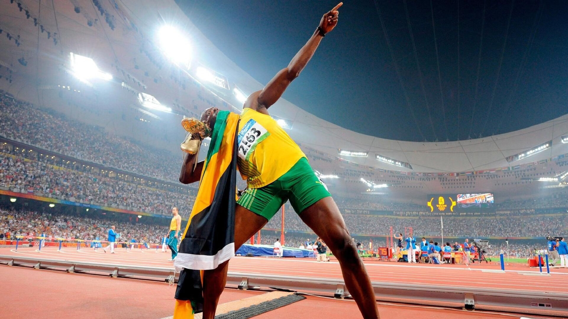 从业余到专业：车手的奋斗历程，当车手赚钱吗